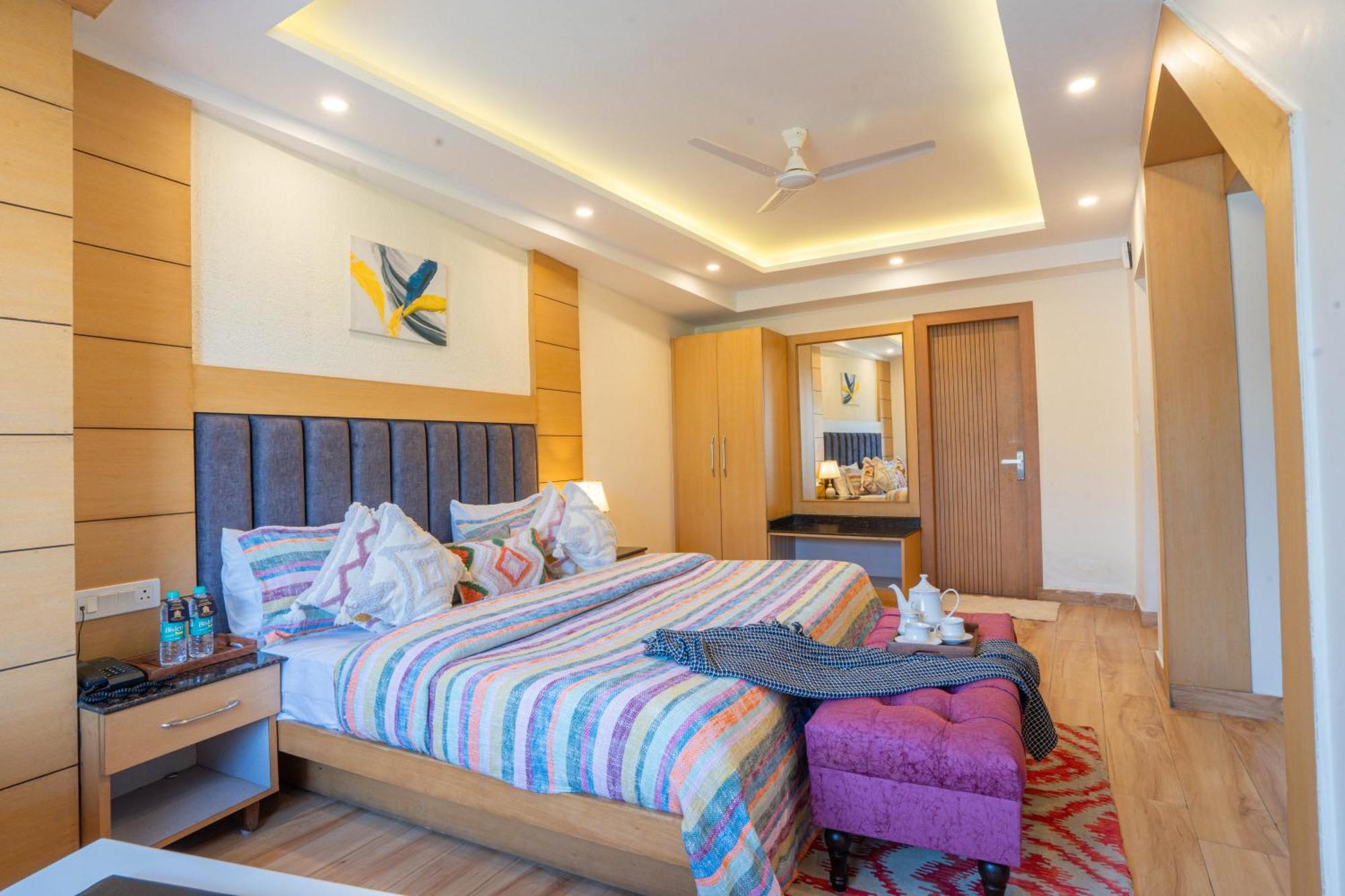 Perfectstayz Premium At Mall Road Mussoorie Exterior photo