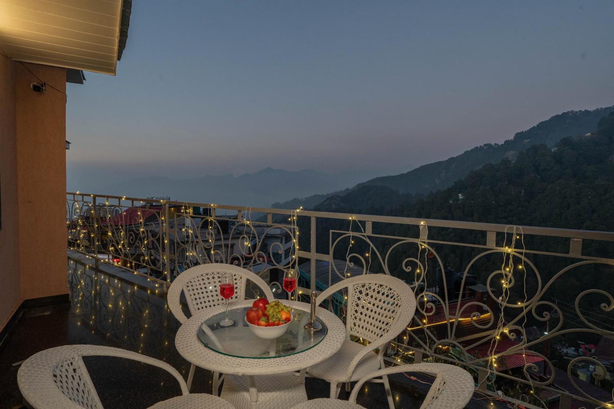 Perfectstayz Premium At Mall Road Mussoorie Exterior photo