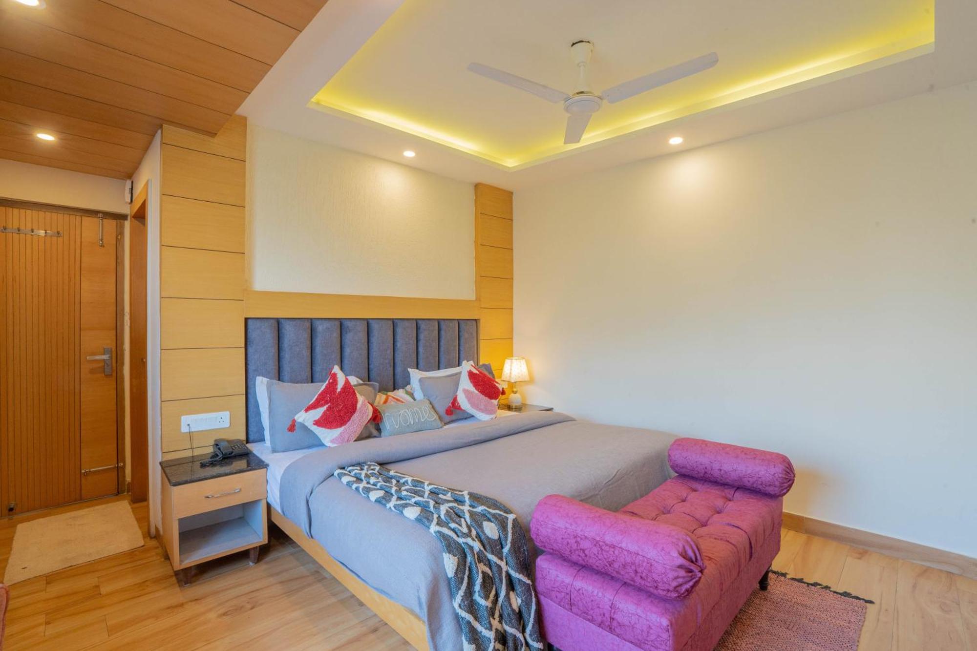 Perfectstayz Premium At Mall Road Mussoorie Exterior photo
